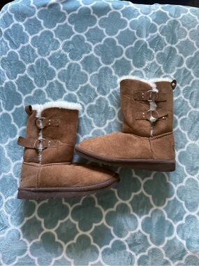 BRAND NEW Women’s Aeropostale Cozy Faux-Shearling Winter Boots - Brown